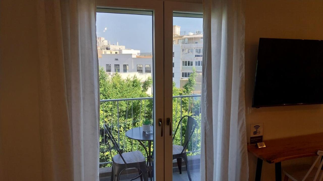 Uni Island - City Heart Suites Heraklion  Exterior photo